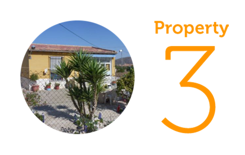 Property 3: Four-bedroom house in Hondón de Los Frailes