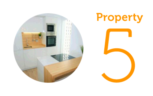 Property 5: Two-bedroom apartment in Calahonda