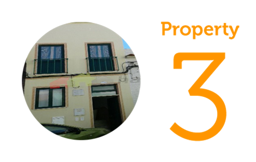 Property 3: Two-bedroom villa in Portimão