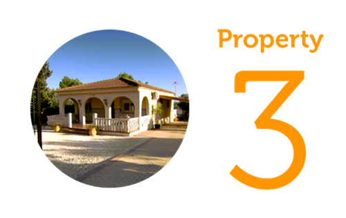 Property 3 Five-bed villa in Domeno