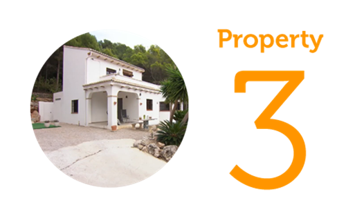 Property 3 Two and a half-bed villa in Almisera