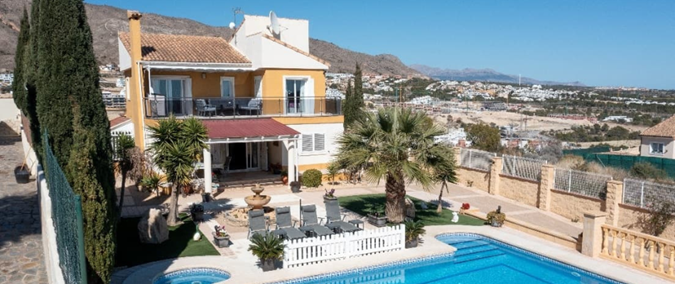 Cheap Villas in Spain with a Private Pool